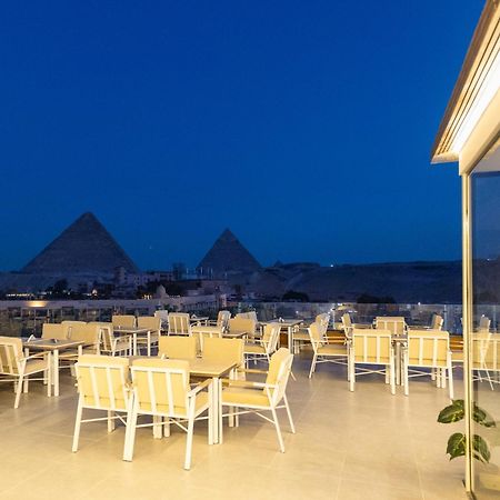 Gaia Pyramids Hotel Kafret el-Gabal エクステリア 写真