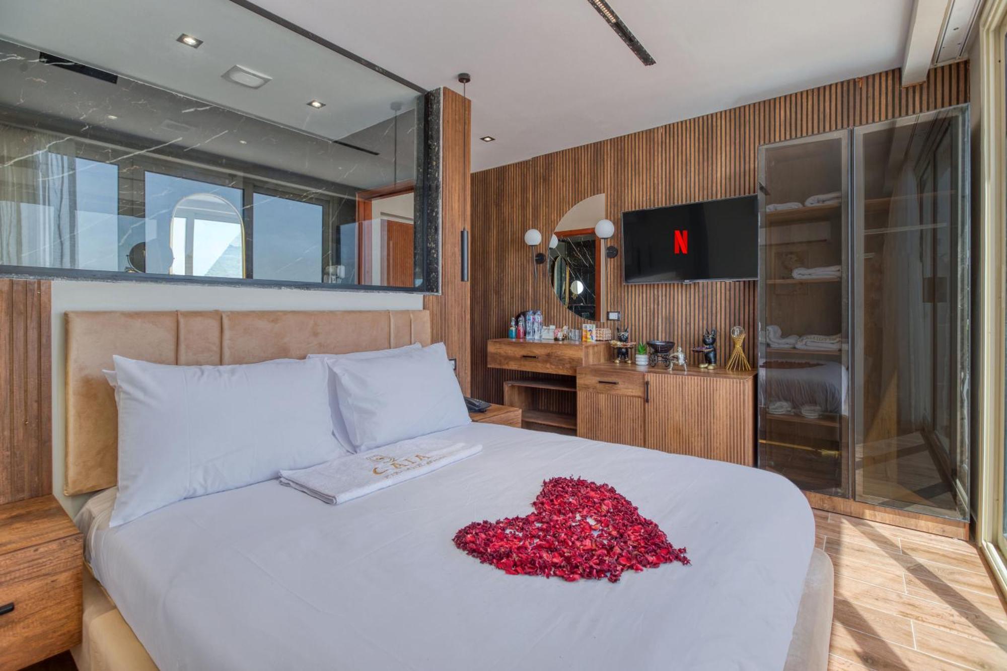 Gaia Pyramids Hotel Kafret el-Gabal エクステリア 写真
