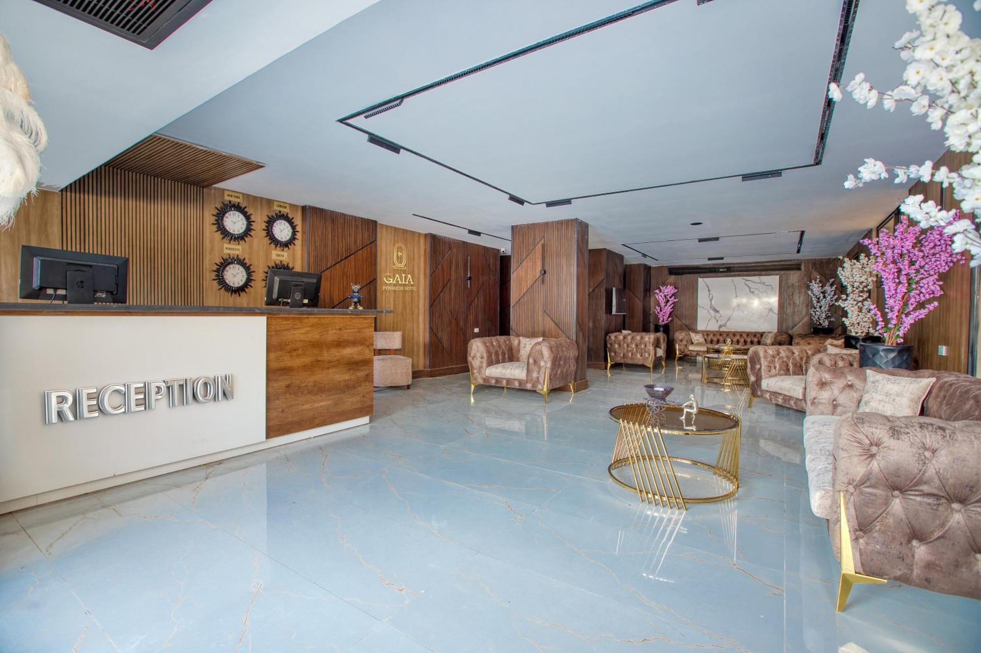 Gaia Pyramids Hotel Kafret el-Gabal エクステリア 写真